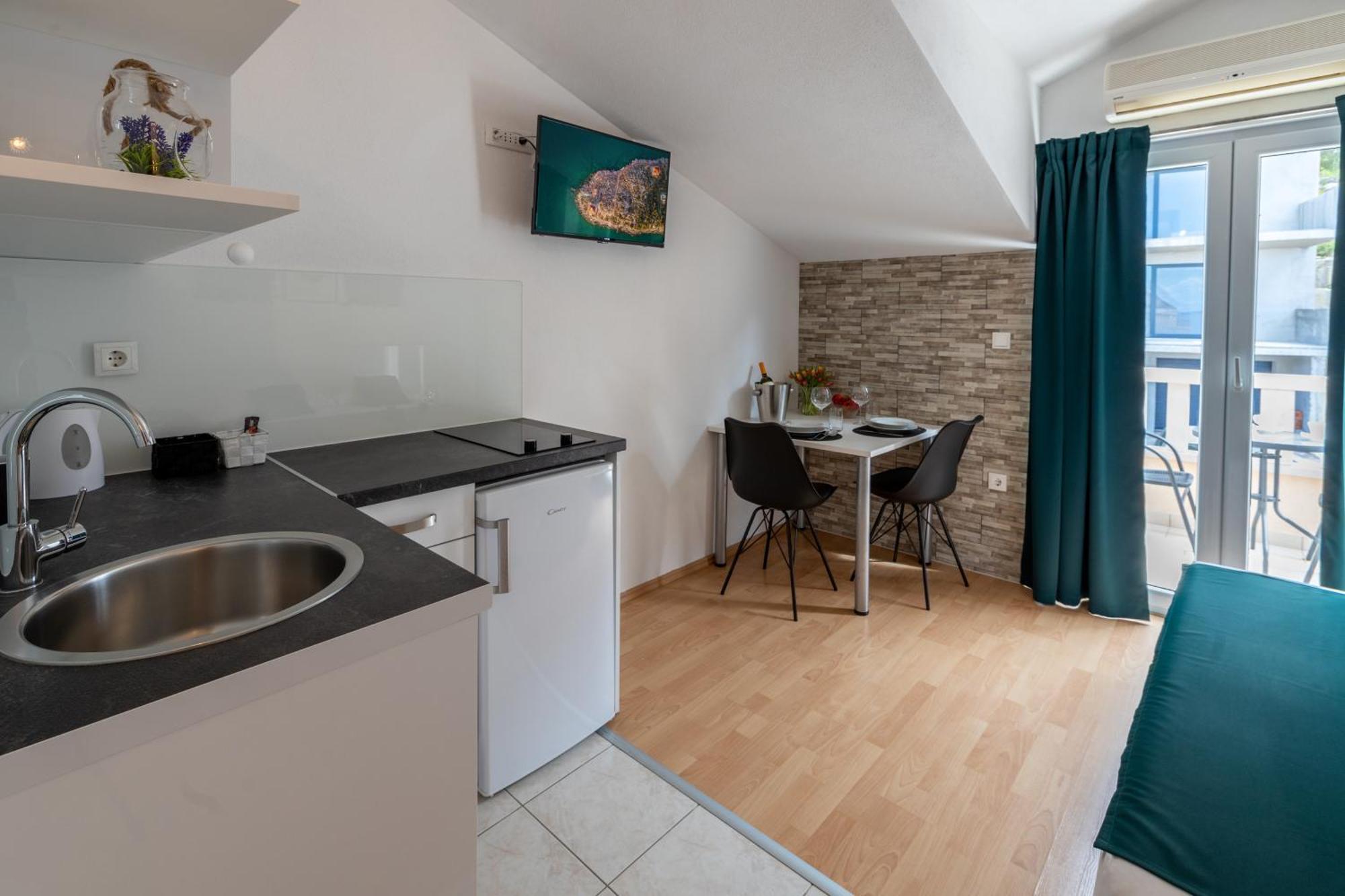 Apartments Rasic Makarska Exterior foto
